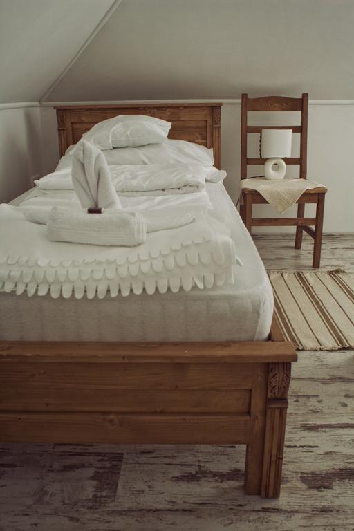Deak Udvarhaz Hotell Kakucs Rom bilde
